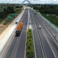 阳茂高速改扩建工程实现首次交通转换